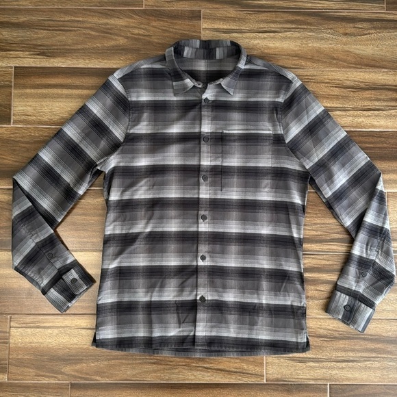 Lululemon Mason’s Peak Flannel Shirt, M - Picture 2 of 13